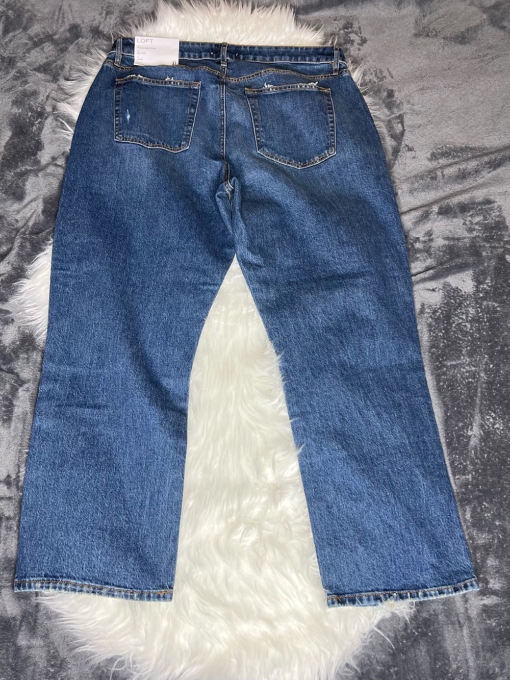 NWT Women’s LOFT The Straight Crop Mid Rise Curvy Jeans Size 31 - Picture 3 of 5